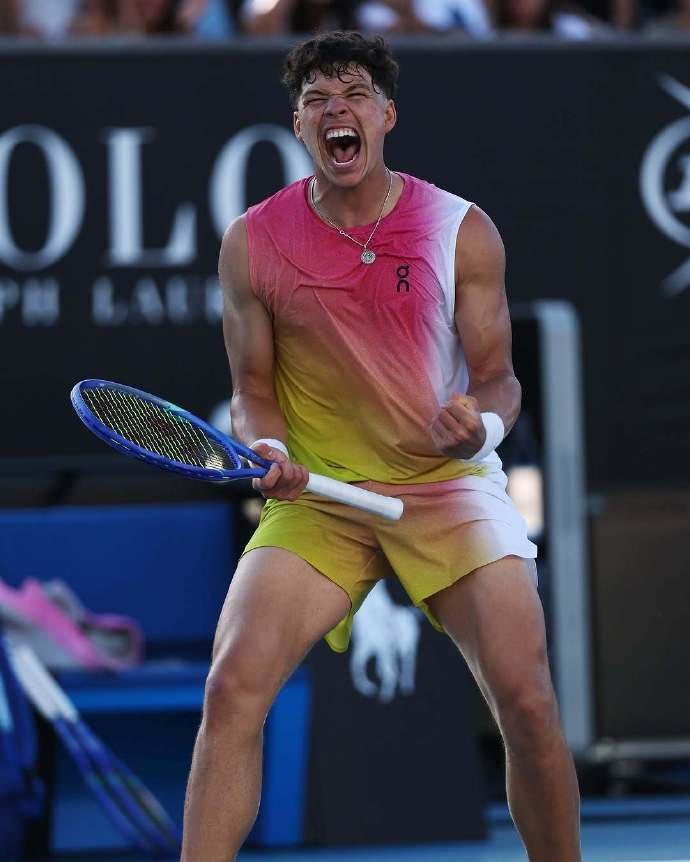 爱游戏官方-世界网球队血洗欧洲网球队，瓦林卡关键制胜