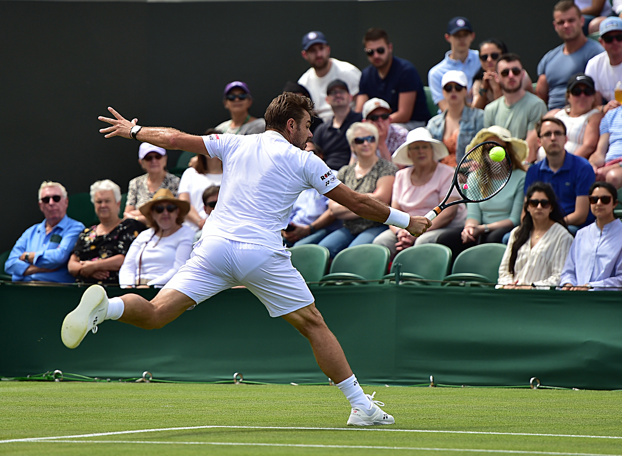 世界网球队鏖战英国网球队，瓦林卡一己之力扛起全队的简单介绍