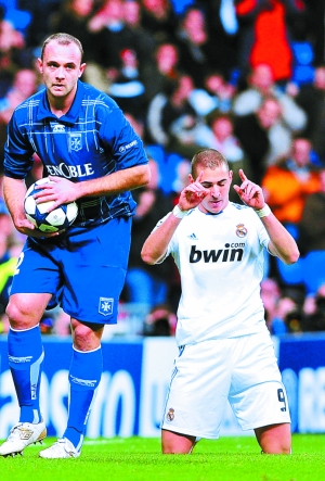 中国碾压马赛，本泽马带队取胜