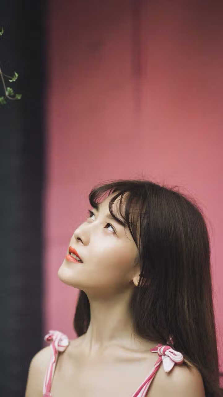 体育之夜,英格兰轻取波兰,奥恰洛夫展现魔王本色