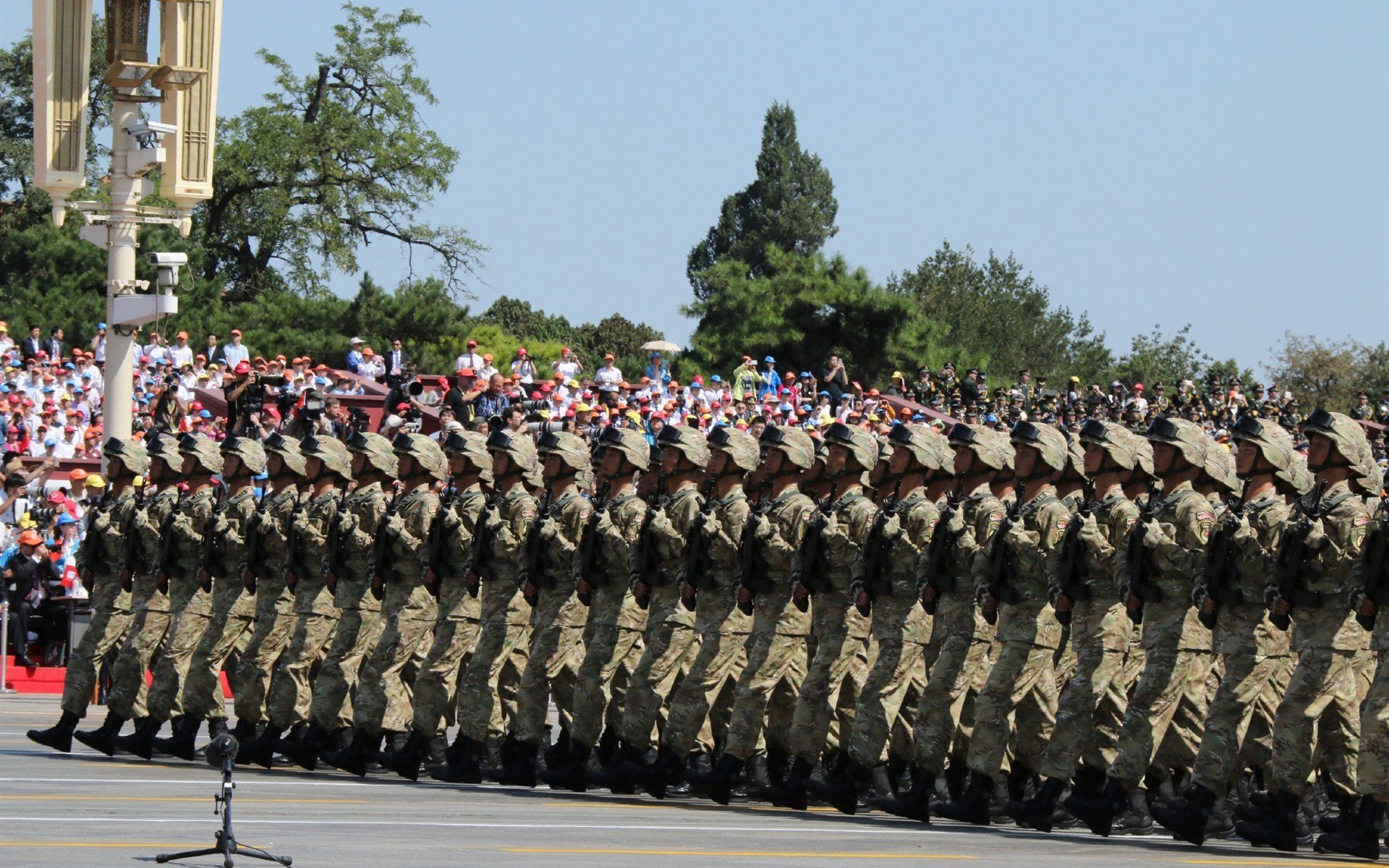赛场显微镜，迈凯伦如何轻取威廉姆斯，塞恩斯凭何惊艳四座