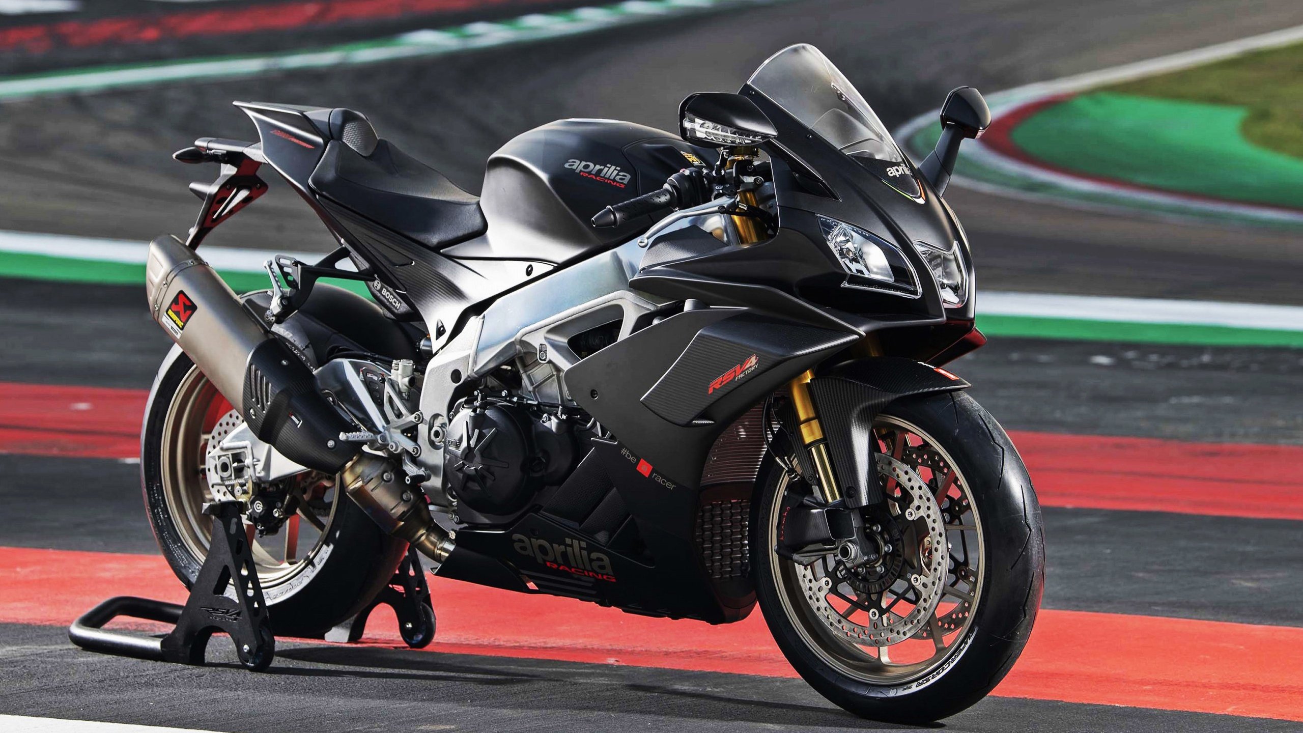 当德意志精密遇见东方风暴，石宇奇一记重扣，击穿的不止是赛场