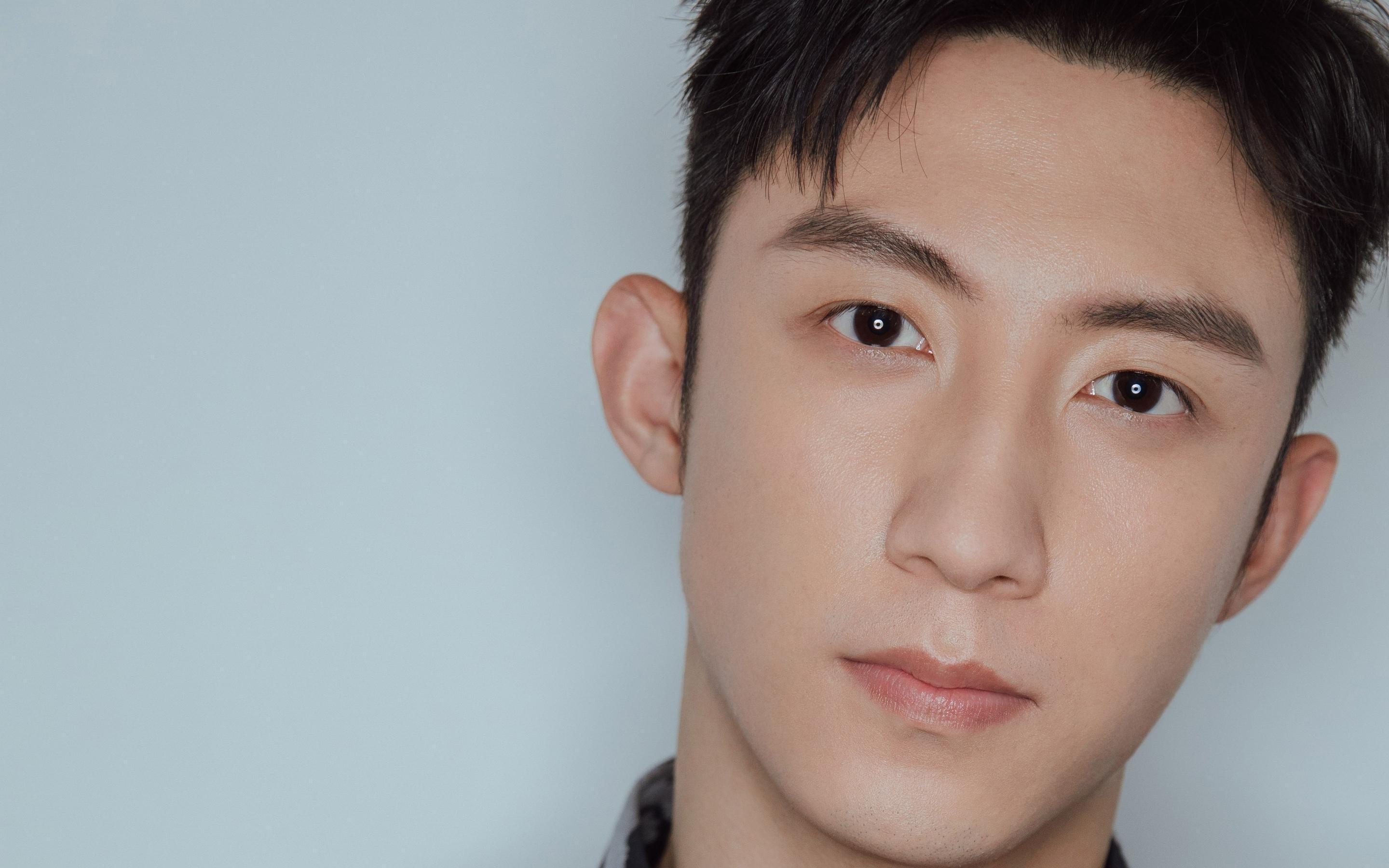 爱游戏-光明报特稿，国足轻取AC米兰背后，莱万刷新纪录的惊人隐喻