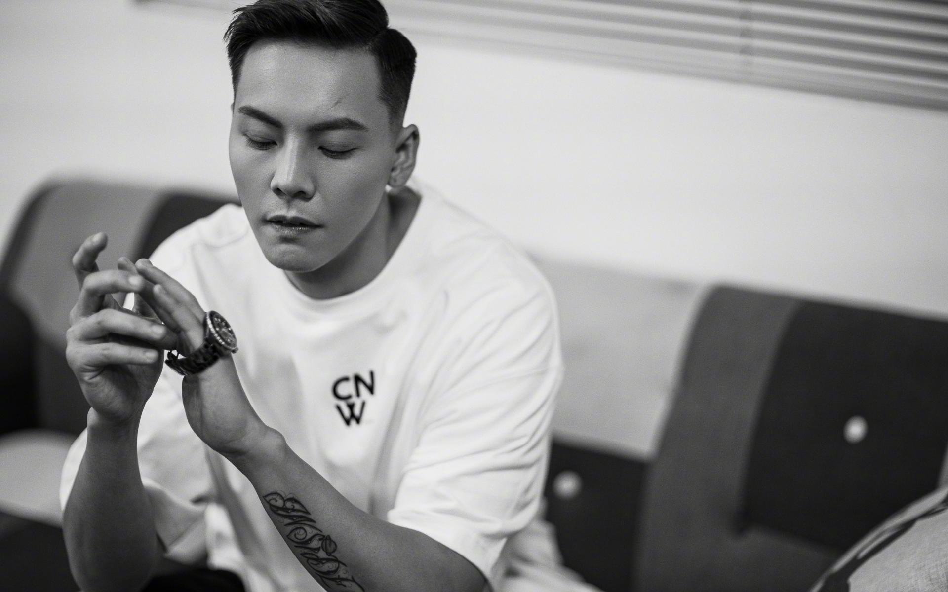 爱游戏入口-波兰铁骑vs奥地利精兵，王皓一人主宰鏖战战局