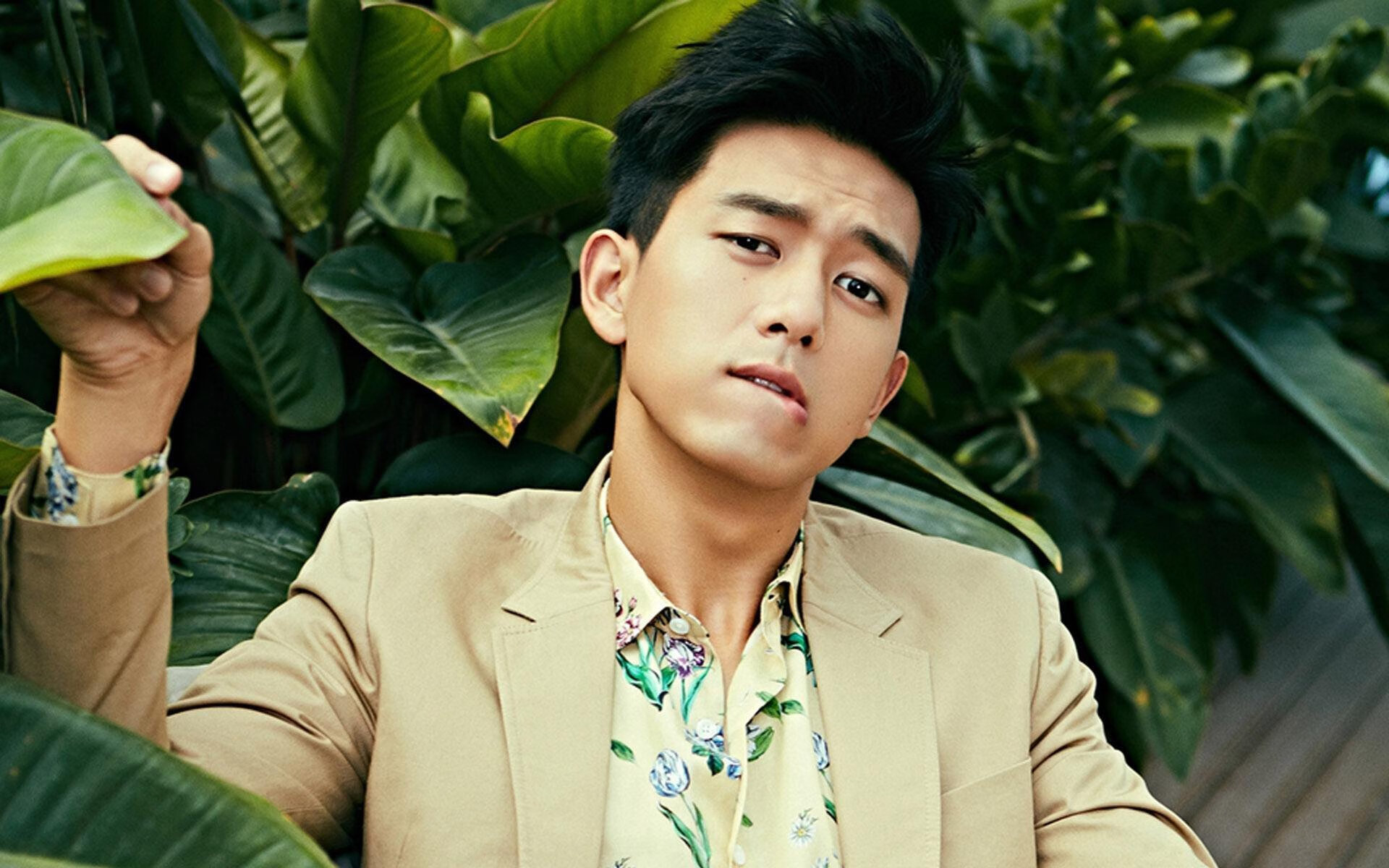 利物浦0-3奥地利!富安健洋独造三球,防守悍将如何变身关键先生?